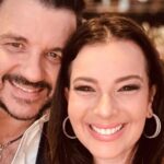Iza Stein, esposa de Maurício Manieri, passa por cirurgia cardíaca após AVC e apresenta melhora